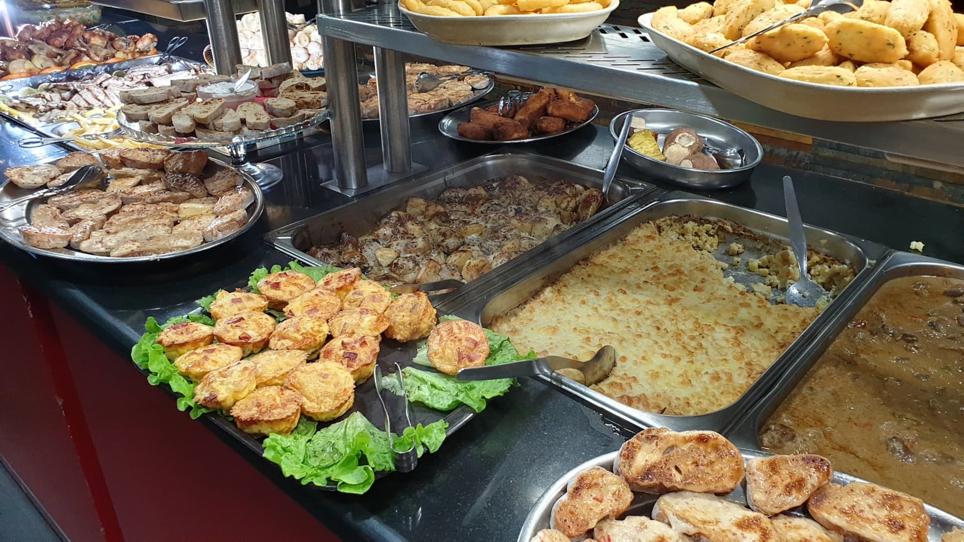 Buffet self-service do Churrascão