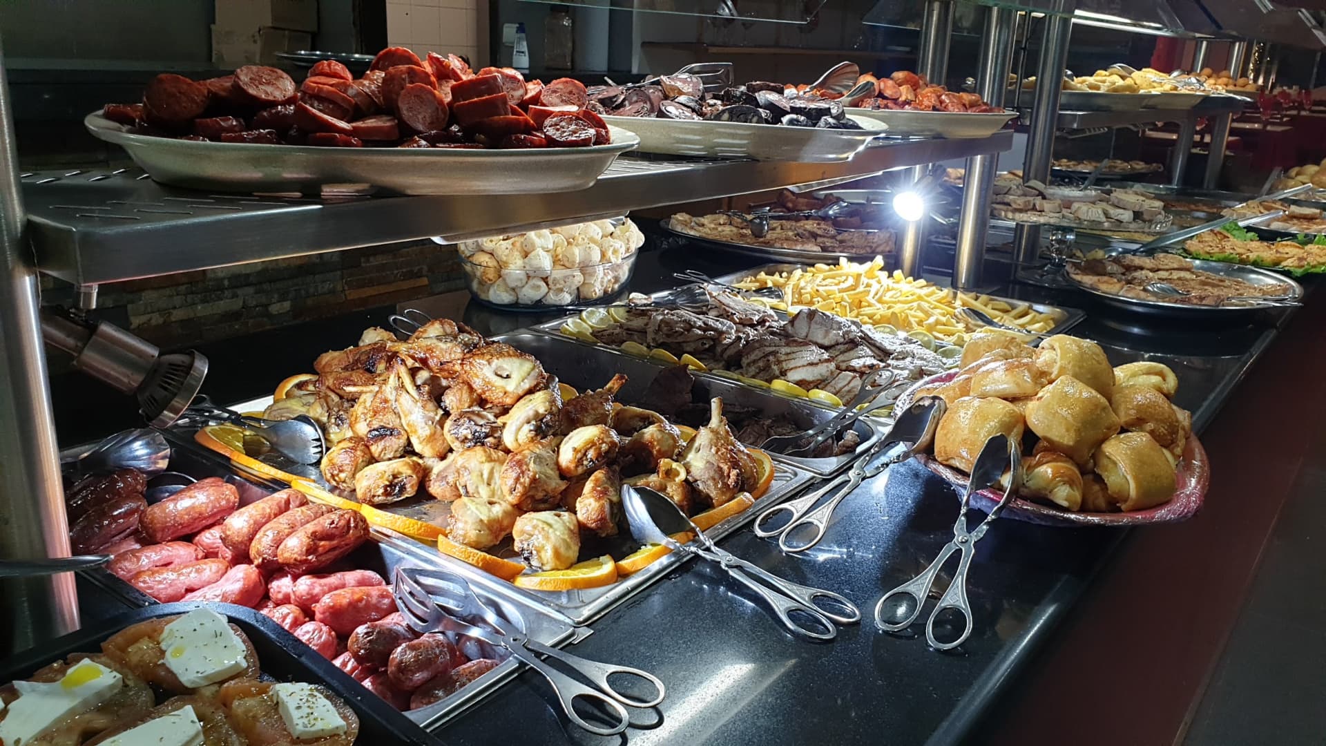 Grelha de carnes variadas no Churrascão de Carnaxide